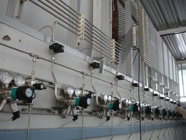 Laboratory Gas Distribution System